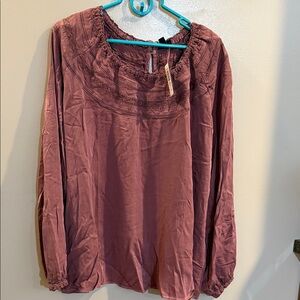 Torrid size 2x Dusty Rose Blouse long sleeve new with tags